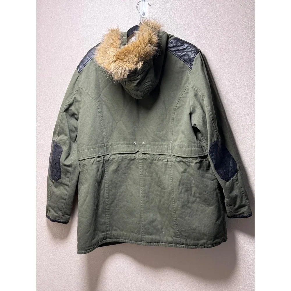 Torrid Womens Olive Green Sherpa Lined Parka Faux Fur Hood Quilted Accents Sz 2